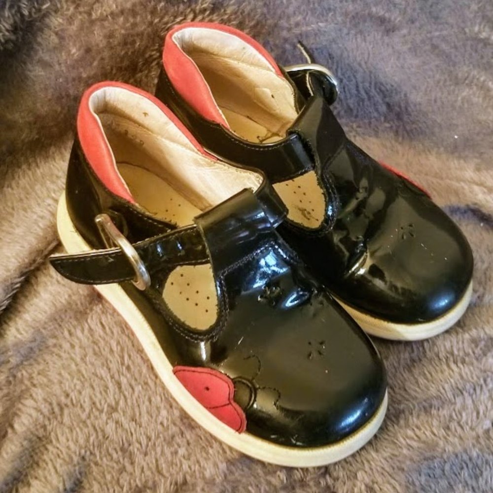 Petit Shoes | Made in Spain | Toddler | T Bar | Black | Patent Leather | Size 24